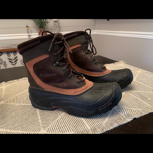 columbia techlite waterproof boots